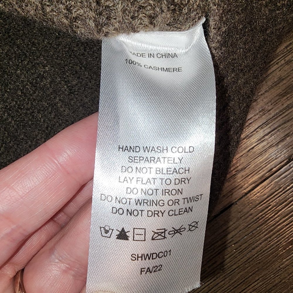 Quince Mongolian Cashmere Oversized Boyfriend Cardigan Sweater NWT Brown Med - Picture 7 of 8